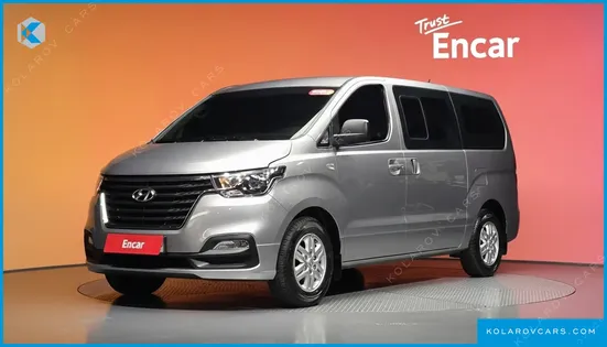 HYUNDAI STAREX VAN 5-SEATER
