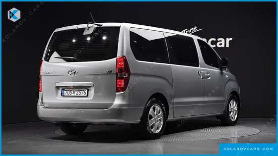HYUNDAI STAREX WAGON 12-SEATER