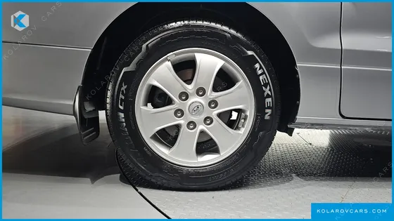 HYUNDAI STAREX WAGON 12-SEATER