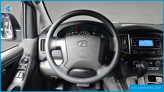HYUNDAI STAREX WAGON 12-SEATER