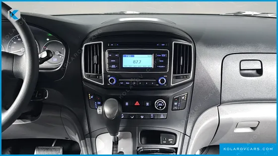 HYUNDAI STAREX WAGON 12-SEATER