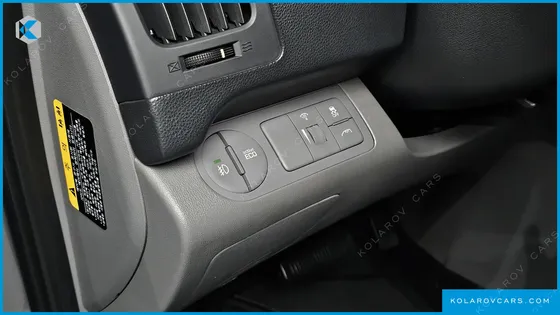 HYUNDAI STAREX WAGON 12-SEATER