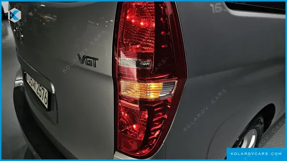 HYUNDAI STAREX WAGON 12-SEATER