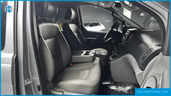 HYUNDAI STAREX WAGON 12-SEATER