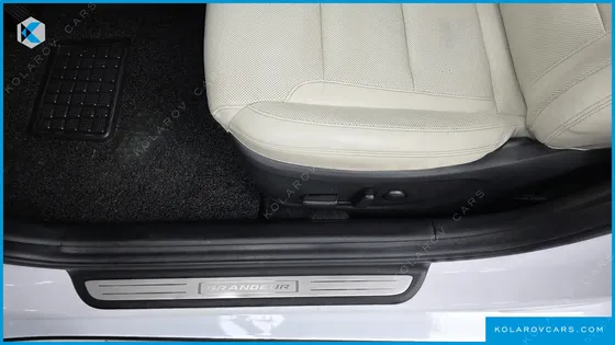 HYUNDAI GRANDEUR 2.5