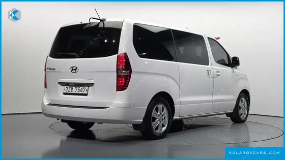 HYUNDAI STAREX WAGON 12-SEATER