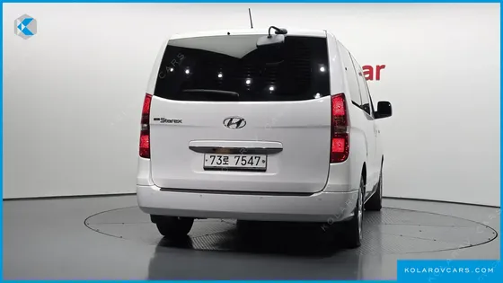 HYUNDAI STAREX WAGON 12-SEATER