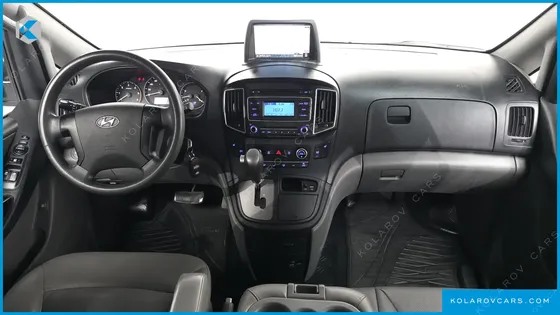 HYUNDAI STAREX WAGON 12-SEATER