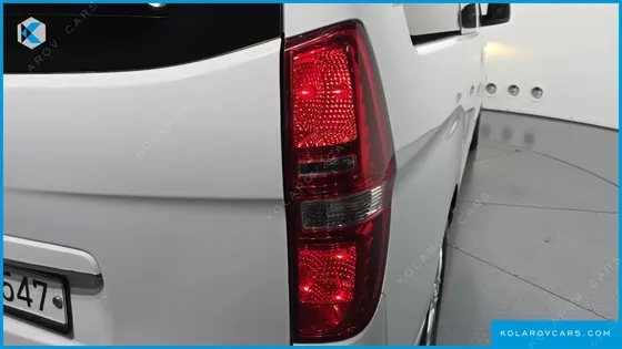 HYUNDAI STAREX WAGON 12-SEATER