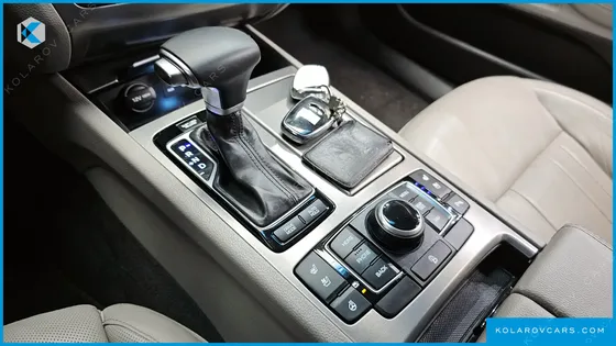 HYUNDAI GENESIS G330 PREMIUM AWD