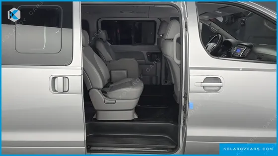 HYUNDAI STAREX WAGON 11-SEATER