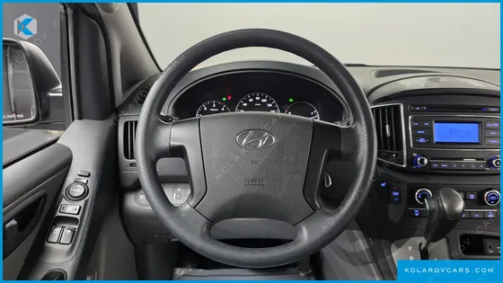 HYUNDAI STAREX WAGON 11-SEATER