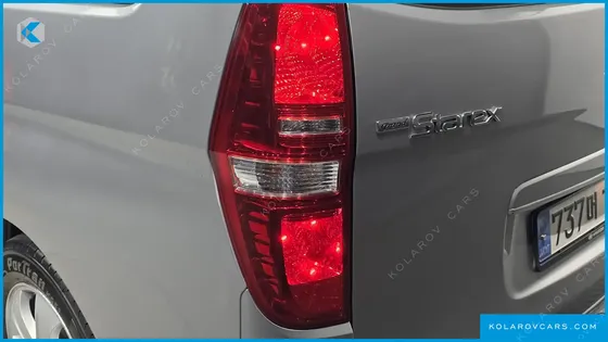 HYUNDAI STAREX WAGON 11-SEATER