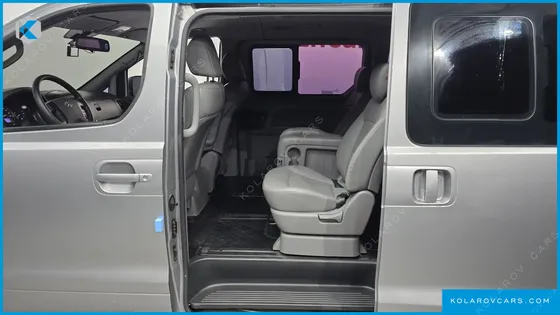 HYUNDAI STAREX WAGON 11-SEATER