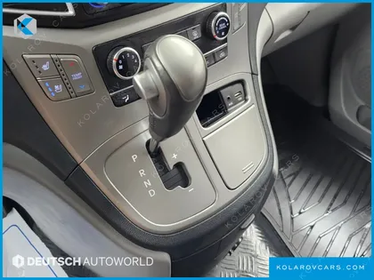 HYUNDAI STAREX WAGON 12-SEATER
