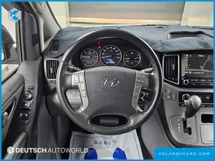 HYUNDAI STAREX WAGON 12-SEATER