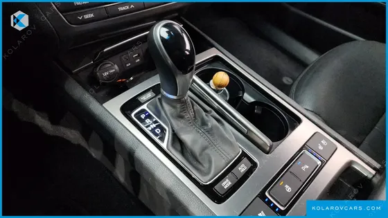 HYUNDAI GENESIS G330 MODERN AWD