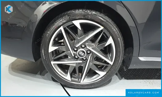 HYUNDAI GRANDEUR 3.3