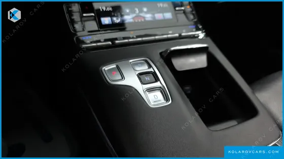 HYUNDAI GRANDEUR 3.3