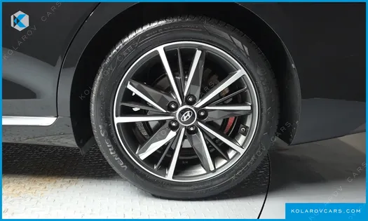 HYUNDAI GRANDEUR 3.0 LPI RENT CAR