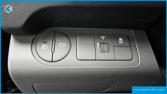 HYUNDAI STAREX VAN 3-SEATER