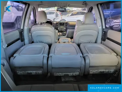 KIA CARNIVAL NEW CARNIVAL LIMOUSINE GLX