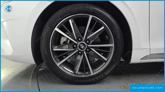 HYUNDAI GRANDEUR 2.5