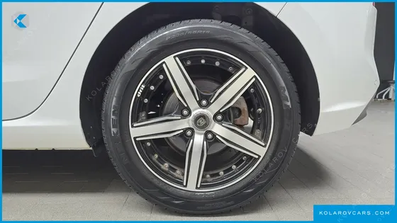 HYUNDAI I30 1.4 TURBO