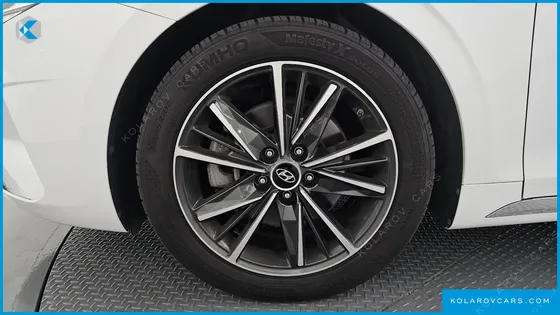 HYUNDAI GRANDEUR 2.5