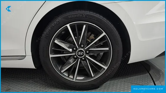 HYUNDAI GRANDEUR 2.5