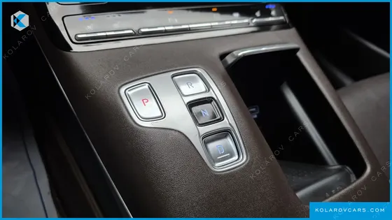HYUNDAI GRANDEUR 3.0 LPI RENT CAR
