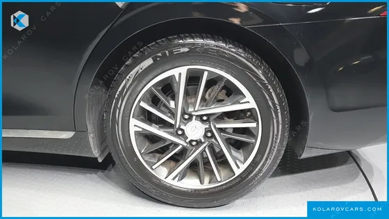 HYUNDAI GRANDEUR 3.0 LPI RENT CAR
