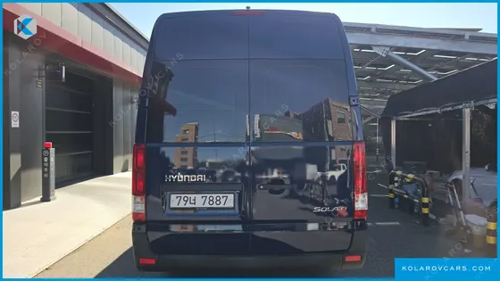 HYUNDAI SOLATI 15-SEATER