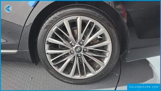 HYUNDAI GRANDEUR 2.4 PREMIUM