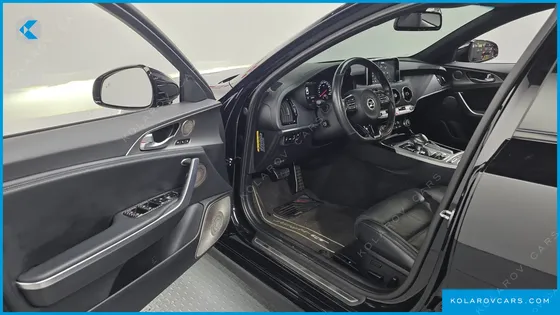 KIA STINGER 3.3 TURBO AWD