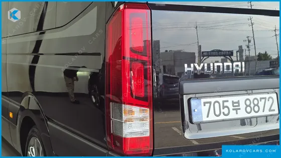 HYUNDAI SOLATI 15-SEATER