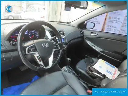 HYUNDAI ACCENT DIESEL WIT 1.6 VGT MODERN