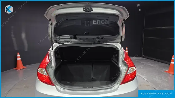 HYUNDAI ACCENT DIESEL WIT 1.6 VGT SMART