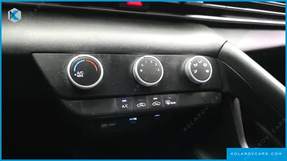 HYUNDAI ELANTRA (AVANTE) 1.6 LPI (RENT CAR)
