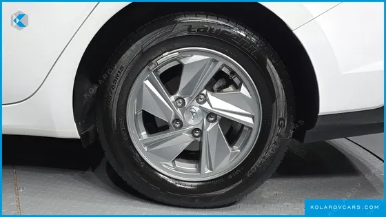 HYUNDAI ELANTRA (AVANTE) 1.6 LPI (RENT CAR)
