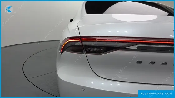 HYUNDAI GRANDEUR 3.0 LPI RENT CAR