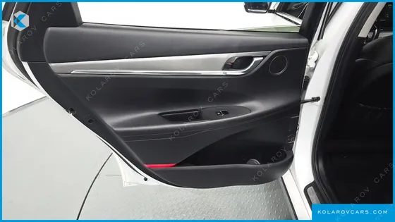 HYUNDAI GRANDEUR 3.0 LPI RENT CAR