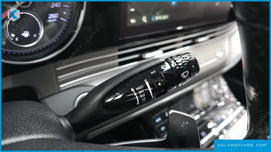 HYUNDAI GRANDEUR 3.0 LPI RENT CAR