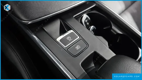 HYUNDAI GRANDEUR 3.0 LPI RENT CAR