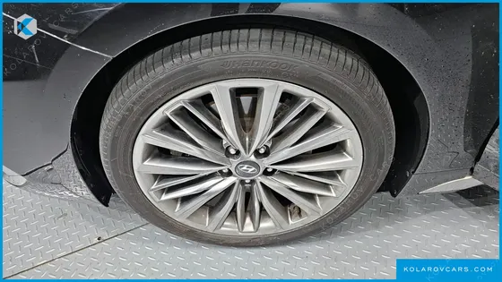 HYUNDAI GRANDEUR 3.3 CELEBRITY