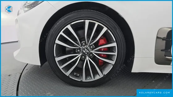KIA STINGER 2.0 TURBO 2WD
