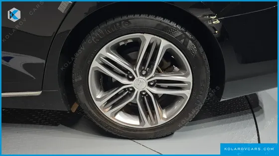 HYUNDAI GRANDEUR 3.0 LPI MODERN (RENTAL CAR)