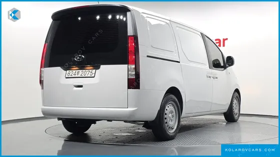 HYUNDAI STARIA CARGO 3-SEATER