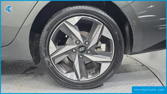 HYUNDAI ELANTRA (AVANTE) 1.6