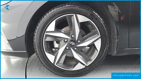 HYUNDAI ELANTRA (AVANTE) 1.6